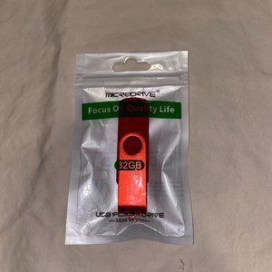 MicroDrice 32GB USB Flash Drive